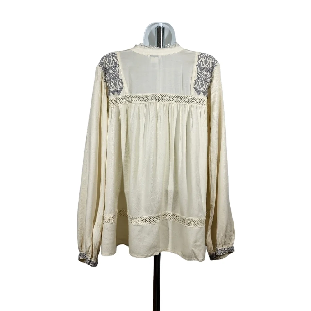SUNDANCE EMBROIDERED V-NECK TOP - Picture 2 of 10